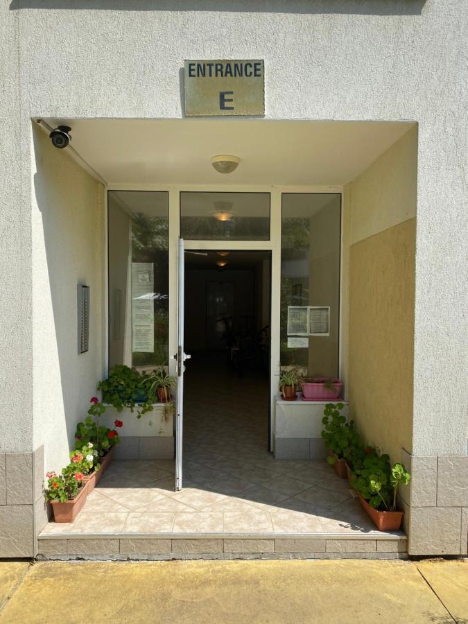 Cozy Apartment By The Sea Ravda Exterior foto